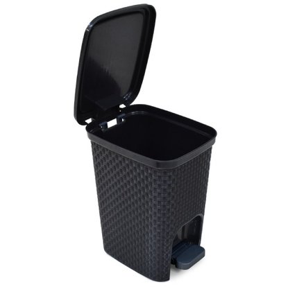 Lixeira Rattan 7L Com Pedal Preto