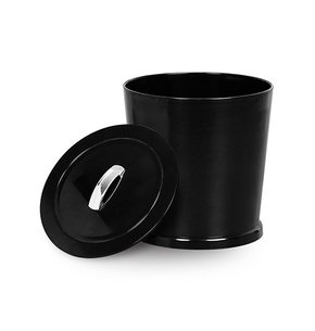 Lixeira Preta Com Pegador Cromado 6L