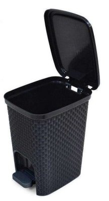 Lixeira Rattan 7L Com Pedal Preto
